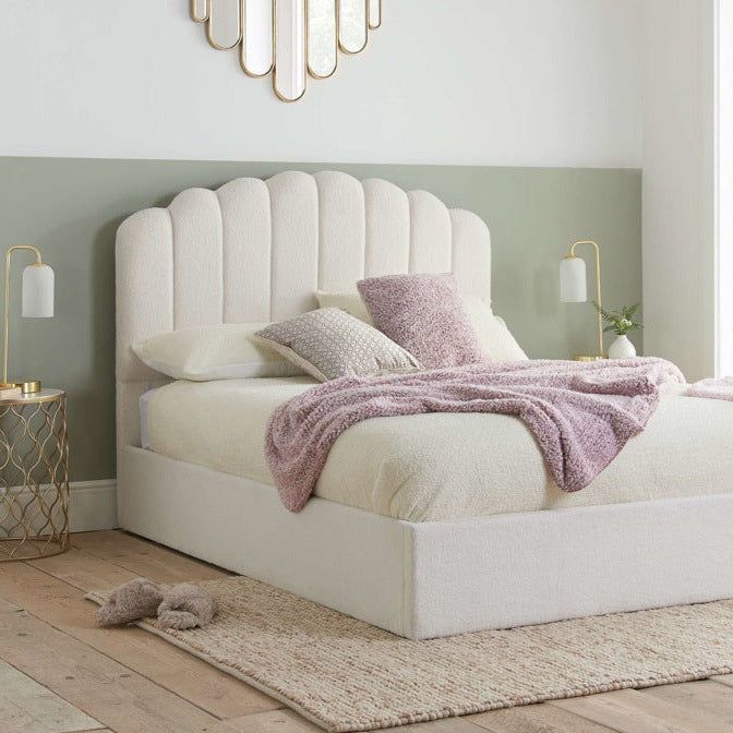 Serena Scalloped Upholstered Bed